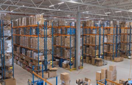 Blick ins Lager beim Descartes pixi Kunden babyartikel.de, dem Spezialisten für Baby & Kids-Artikel.